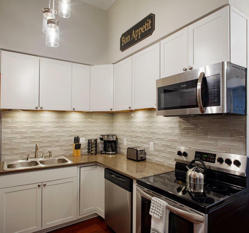 Newly Renovated Historic Savannah Townhome! Exterior foto