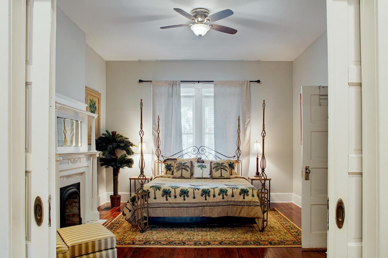 Newly Renovated Historic Savannah Townhome! Exterior foto