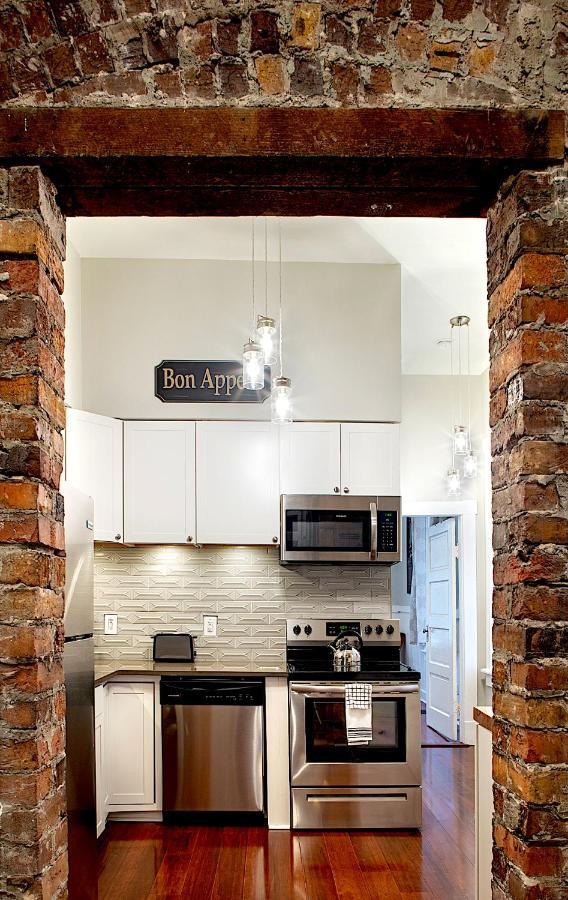 Newly Renovated Historic Savannah Townhome! Exterior foto